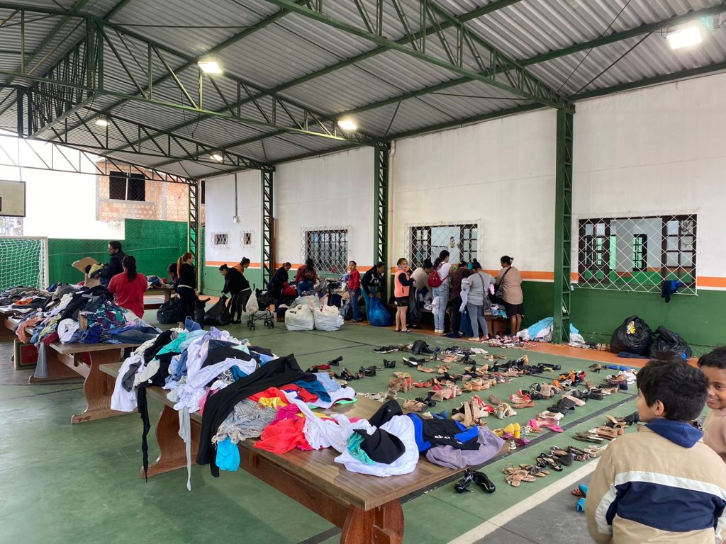 Águas de Camboriú participa de Cabide Solidário, promovido no Conde Vila Verde