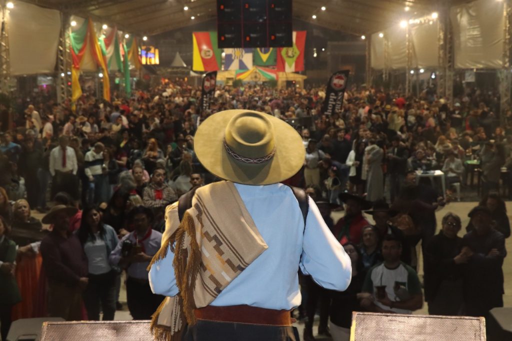 Mais de 30 mil pessoas estiveram no Acampamento Farroupilha