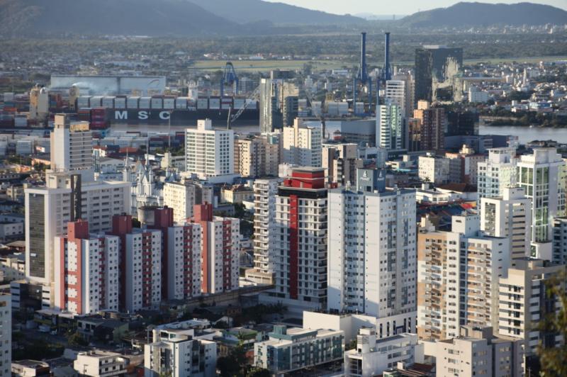 Itajaí é a terceira melhor cidade do Brasil em Mobilidade e a sexta em Economia