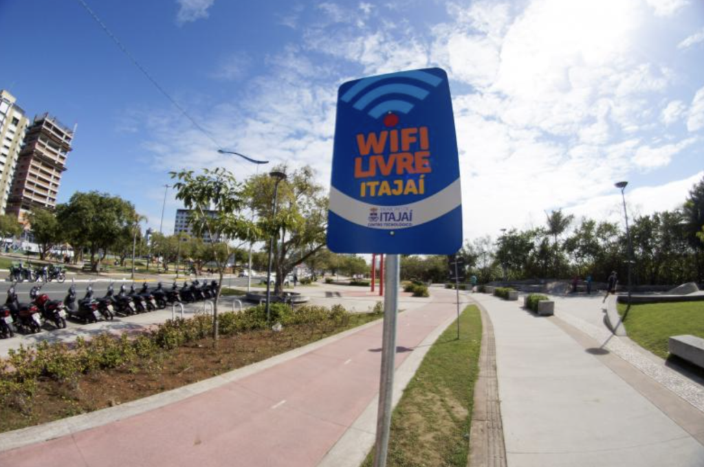 Wi-Fi Livre de Itajaí atinge a marca de 200 mil usuários cadastrados