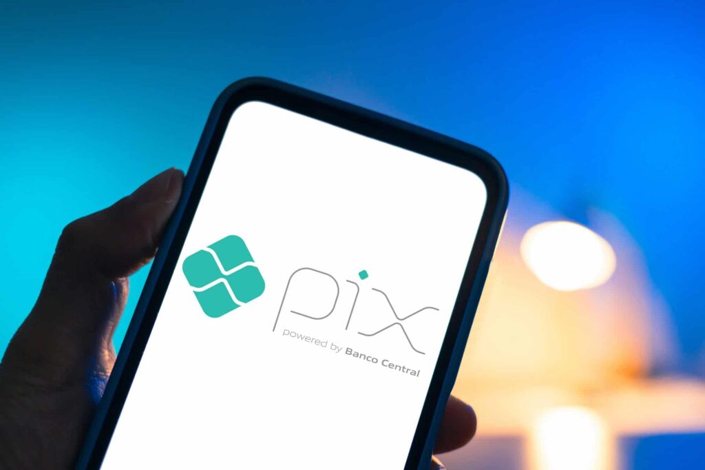 Consumidores podem utilizar o PIX para pagamentos de contas de água em Camboriú