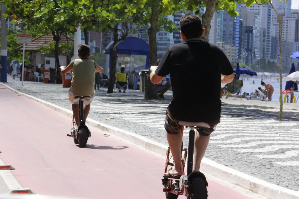 Balneário Camboriú poderá regulamentar circulação de ciclomotores e serviços de compartilhamento de bicicletas elétricas