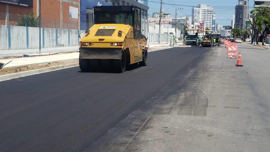 Obras da Avenida Marcos Konder avançam e concluem é previsto para maio