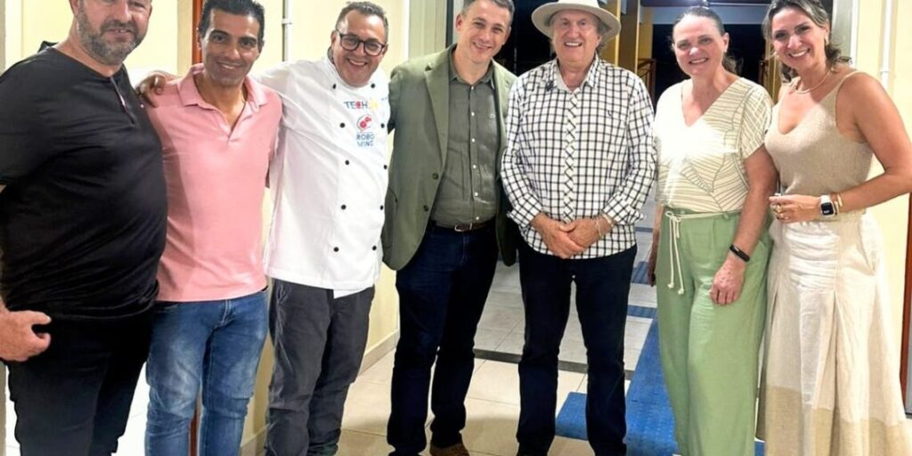 Camboriú é a primeira cidade do Brasil a implantar o projeto Tech Chef na rede pública