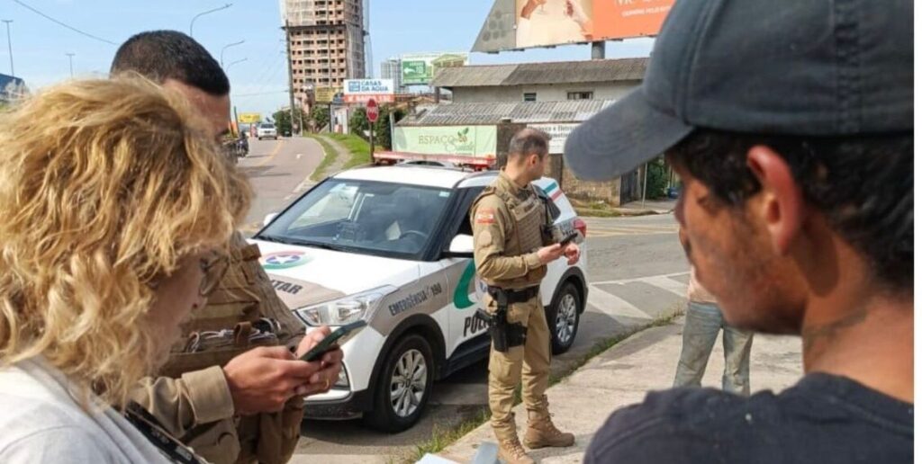 Ação conjunta em Camboriú atende pessoas em situação de rua