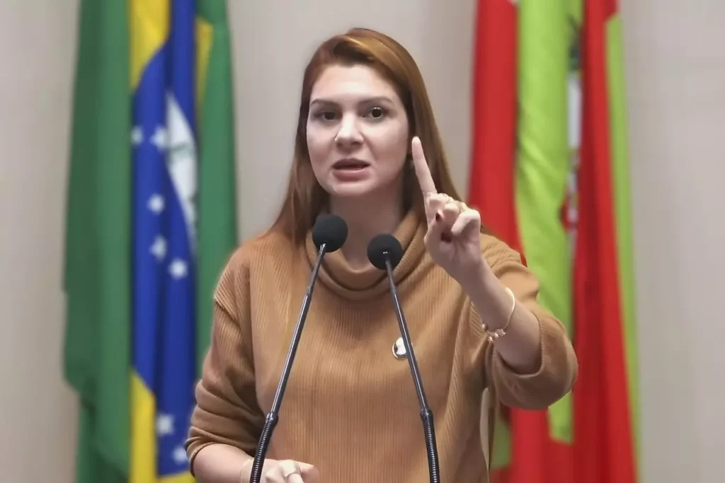 Campagnolo critica nomeação de secretária em BC e acusa prefeita Juliana Pavan de trair princípios conservadores