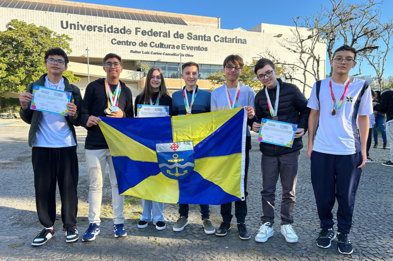 Itajaí conquista oito medalhas na maior olimpíada de matemática do mundo