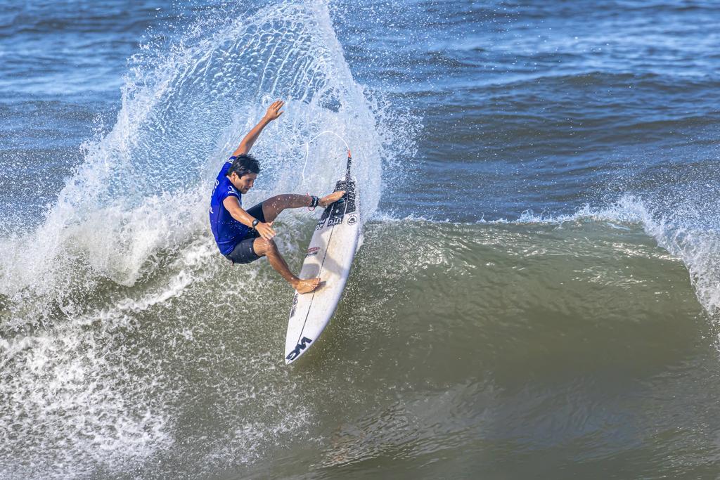 Águas de Palhoça apoia etapa inédita da Confederação Brasileira de Surf na Guarda do Embaú