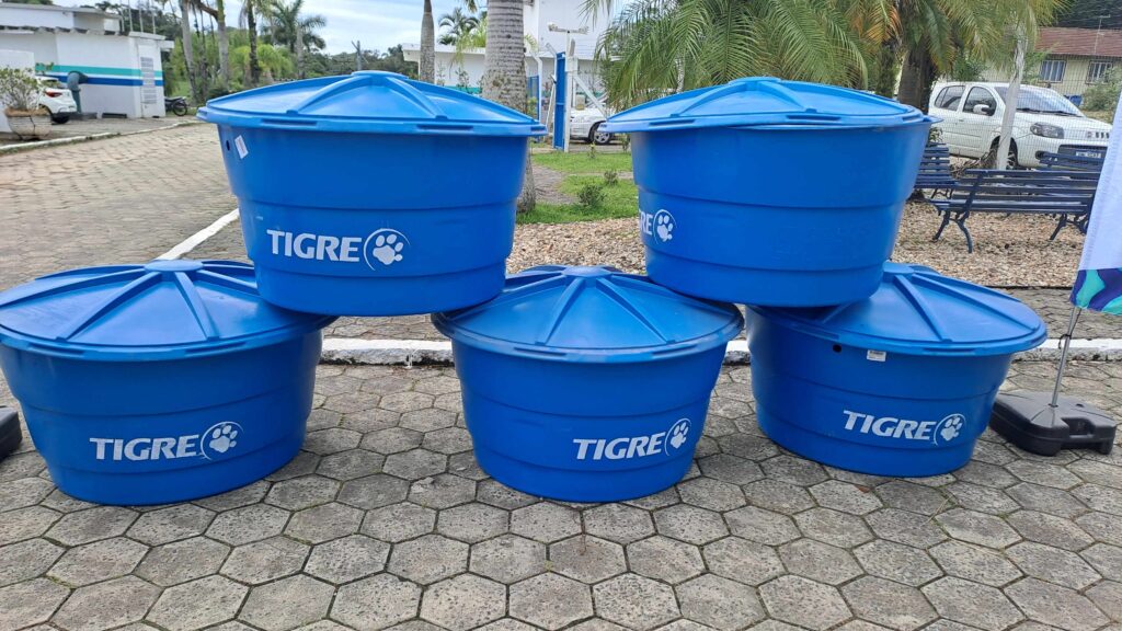 Por que é fundamental ter caixas dʼágua adequadamente dimensionadas em cidades como Camboriú