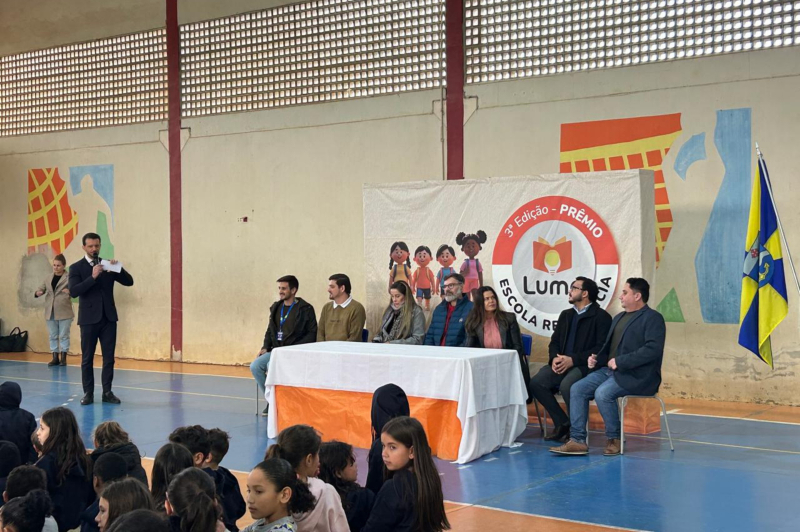 Escola Padre José de Anchieta é premiada pelo Programa Lume em cerimônia com autoridades