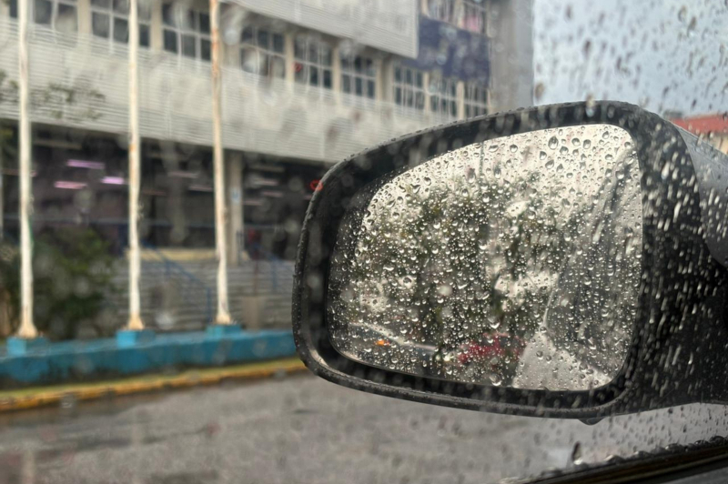 Defesa Civil de Itajaí monitora áreas de risco após episódio de chuva intensa na cidade