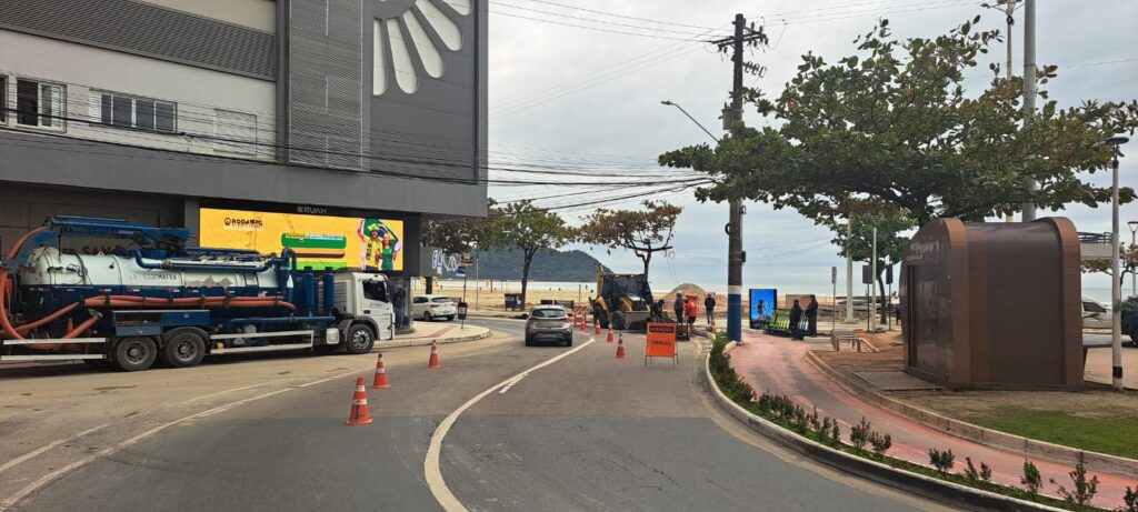 Obras de reurbanização alteram trânsito na região central de Balneário Camboriú na próxima semana