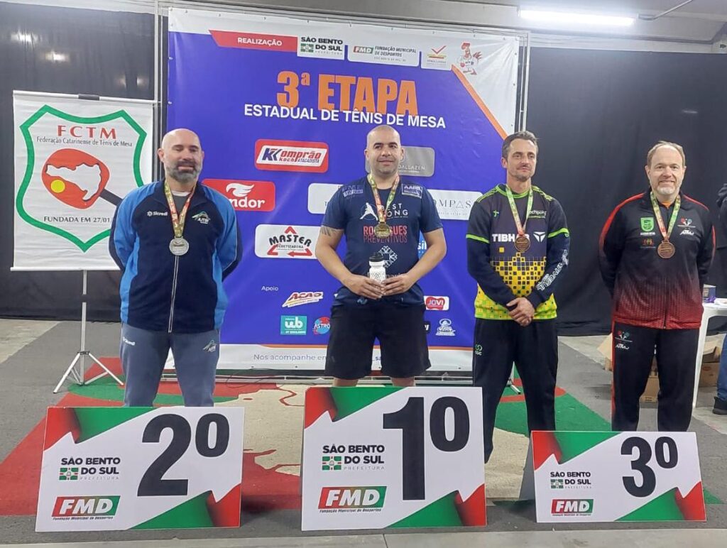 Tênis de Mesa de Balneário Camboriú conquista dois títulos e bronze na 3ª etapa do Campeonato Catarinense