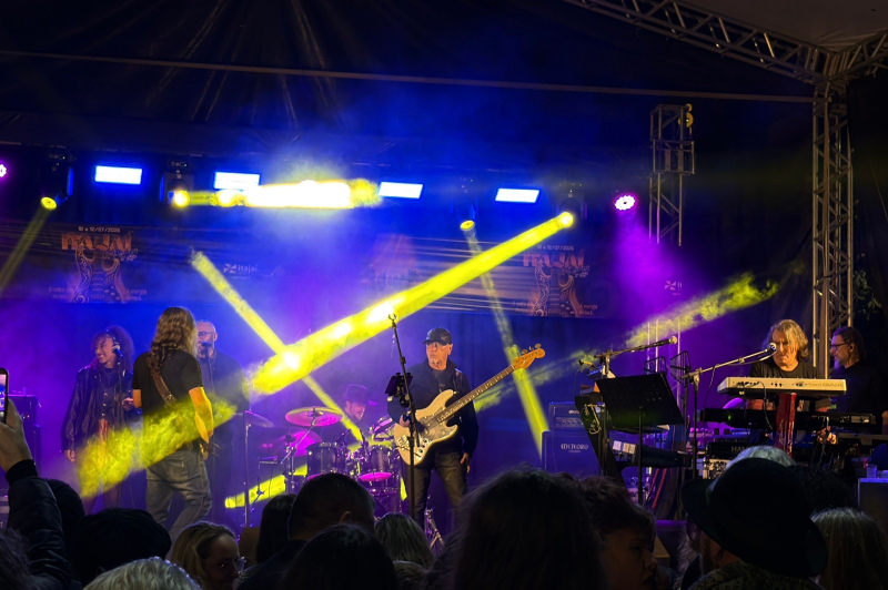 Banda Casa das Máquinas encerra Itajaí Rock Concert com show histórico