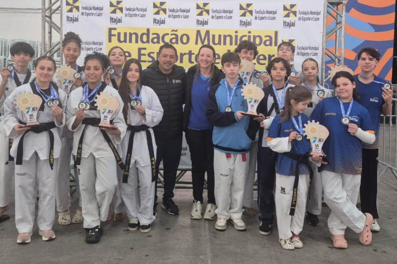 JEI 2026 movimenta estudantes de Itajaí com disputas de taekwondo, judô e capoeira