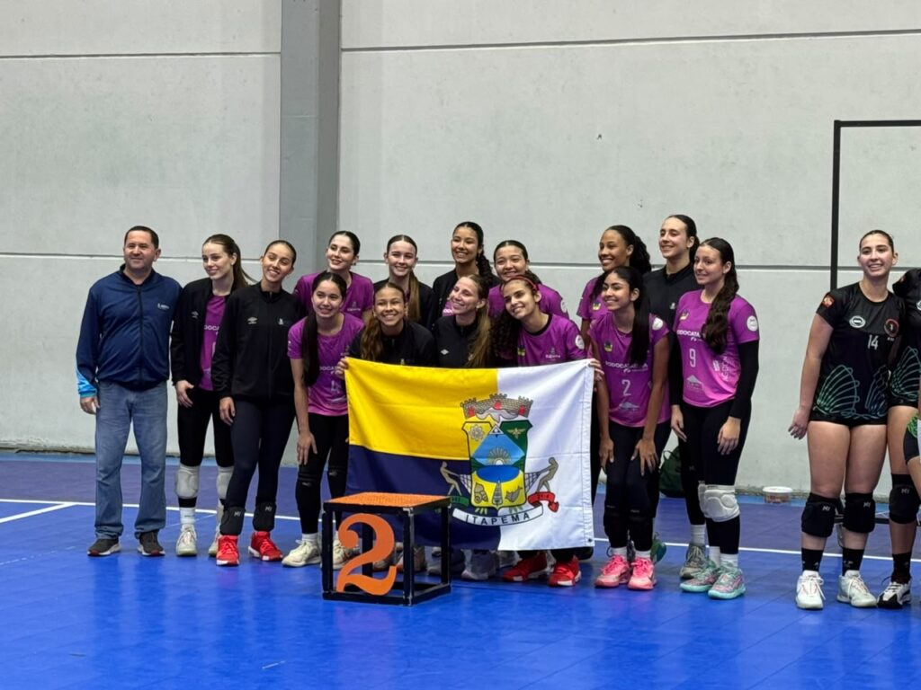 Itapema recebe prêmio da Fesporte por sediar etapa da Olimpíada Estudantil