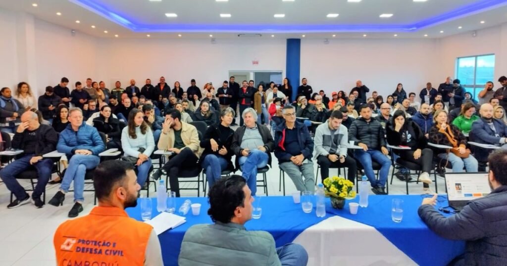 Camboriú lança plano de ações contra El Niño e convoca voluntários para atuação preventiva
