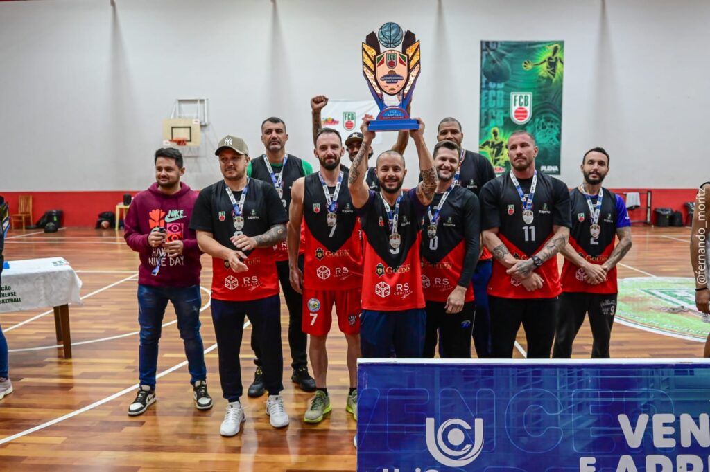 Basquete de Itapema sobe de divisão após vice-campeonato na Série B catarinense
