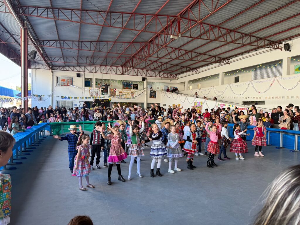 Festas julinas unem alunos, famílias e comunidade nas escolas de Itapema