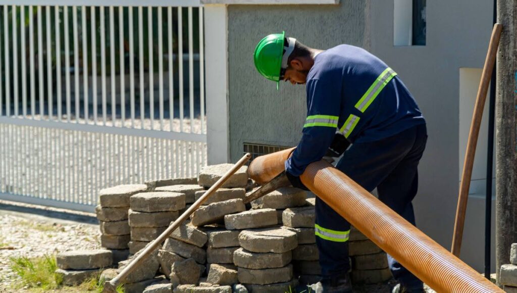 Saneamento impulsiona empregos e investimentos em Santa Catarina